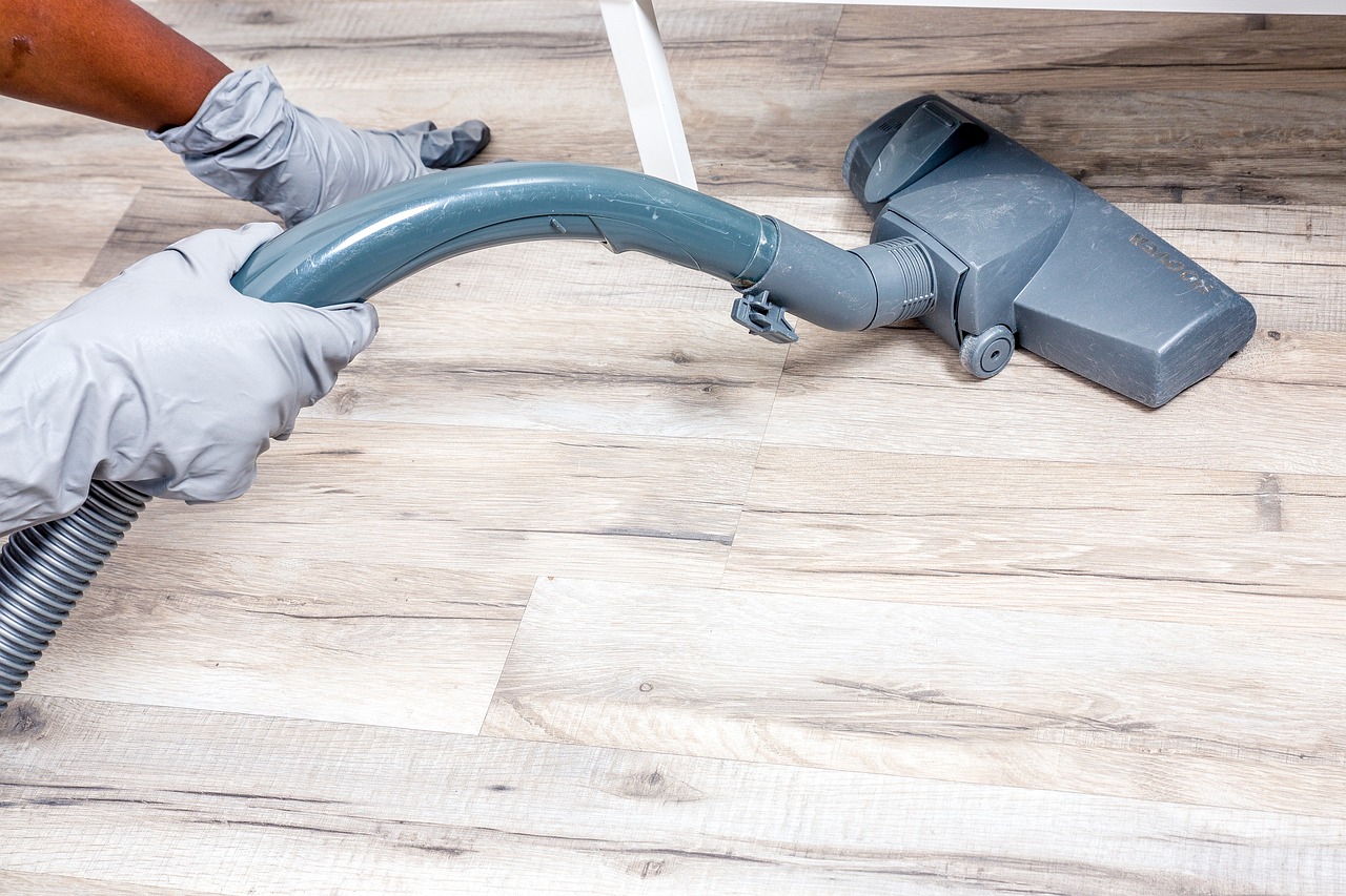 DIY vs. Professional Commercial Cleaning: When to Hire a Professional